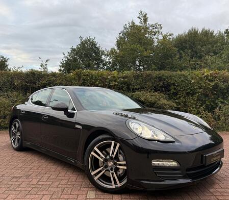 PORSCHE