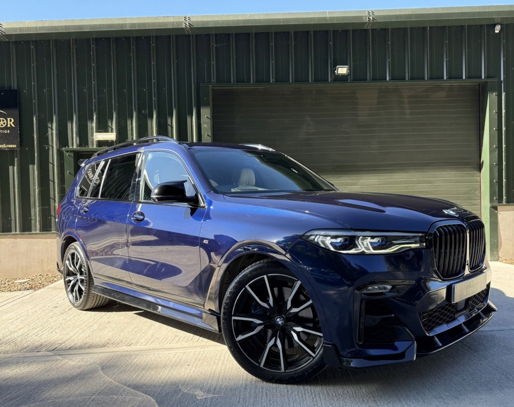 2021 BMW X7